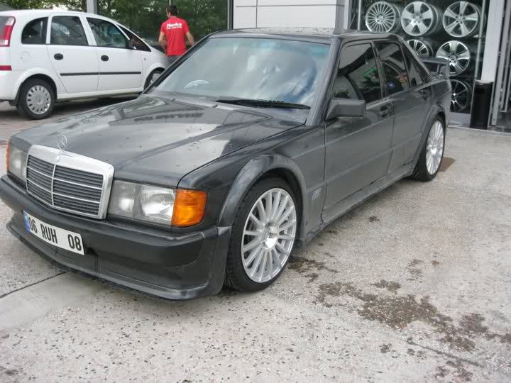 [Historique] La Mercedes 190 2.5-16 Evolution I (W201) 1989-1990  34qw9y10