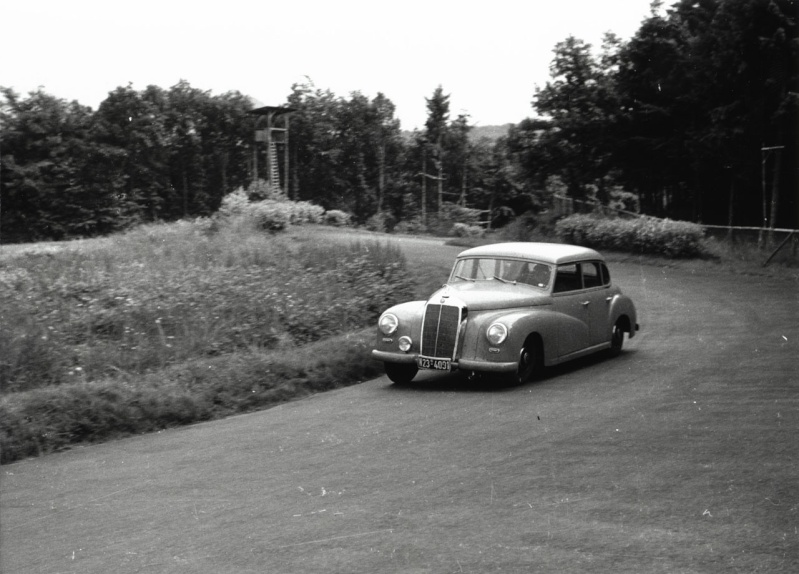 [Historique]Les Mercedes 300/300b/300c/300d (W186 W189) 1951-1962 - Page 2 51055-10