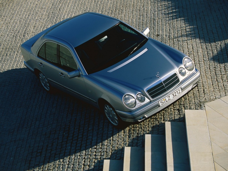 [Historique] Mercedes W210 1995-2003 Autowp67