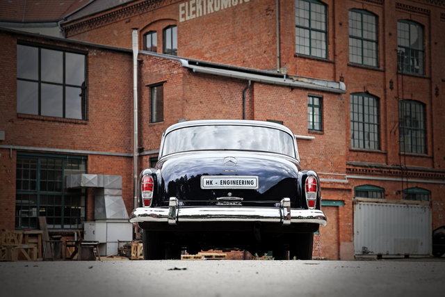 [Historique]Les Mercedes 300/300b/300c/300d (W186 W189) 1951-1962 - Page 2 Bigm10