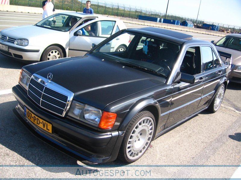 [Historique] La Mercedes 190 2.5-16 Evolution I (W201) 1989-1990  - Page 2 C2147411
