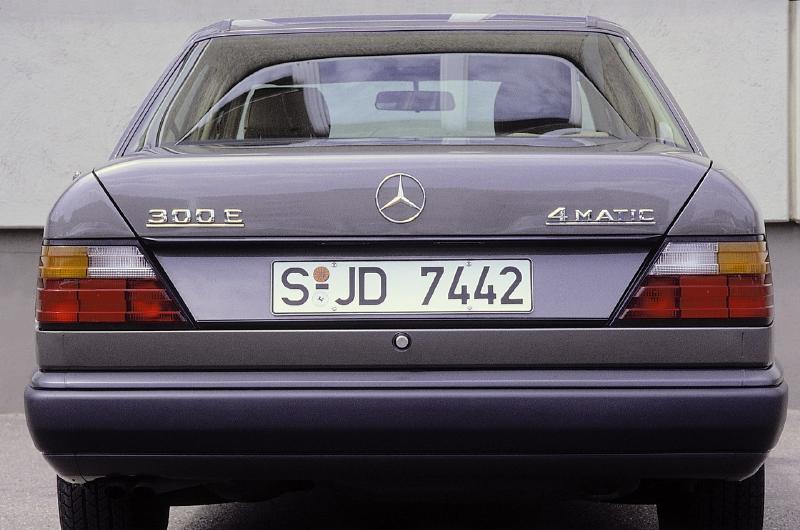 [Historique] La Mercedes W124 1984-1995 - Page 2 Febr_112