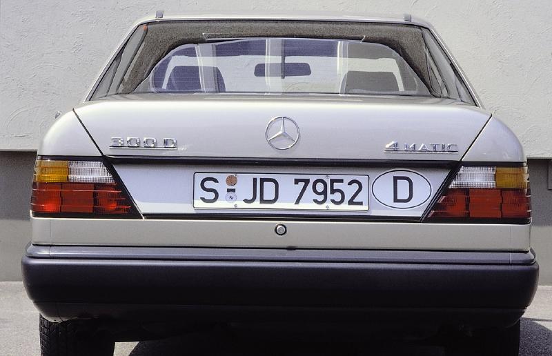 [Historique] La Mercedes W124 1984-1995 - Page 2 Febr_113
