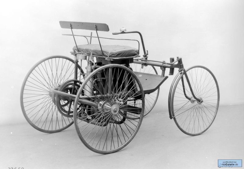 La Daimler à roues-fil "Stahlradwagen"1889 Mbga1209