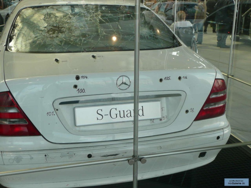 Les Mercedes G-Guard  Mbga1326