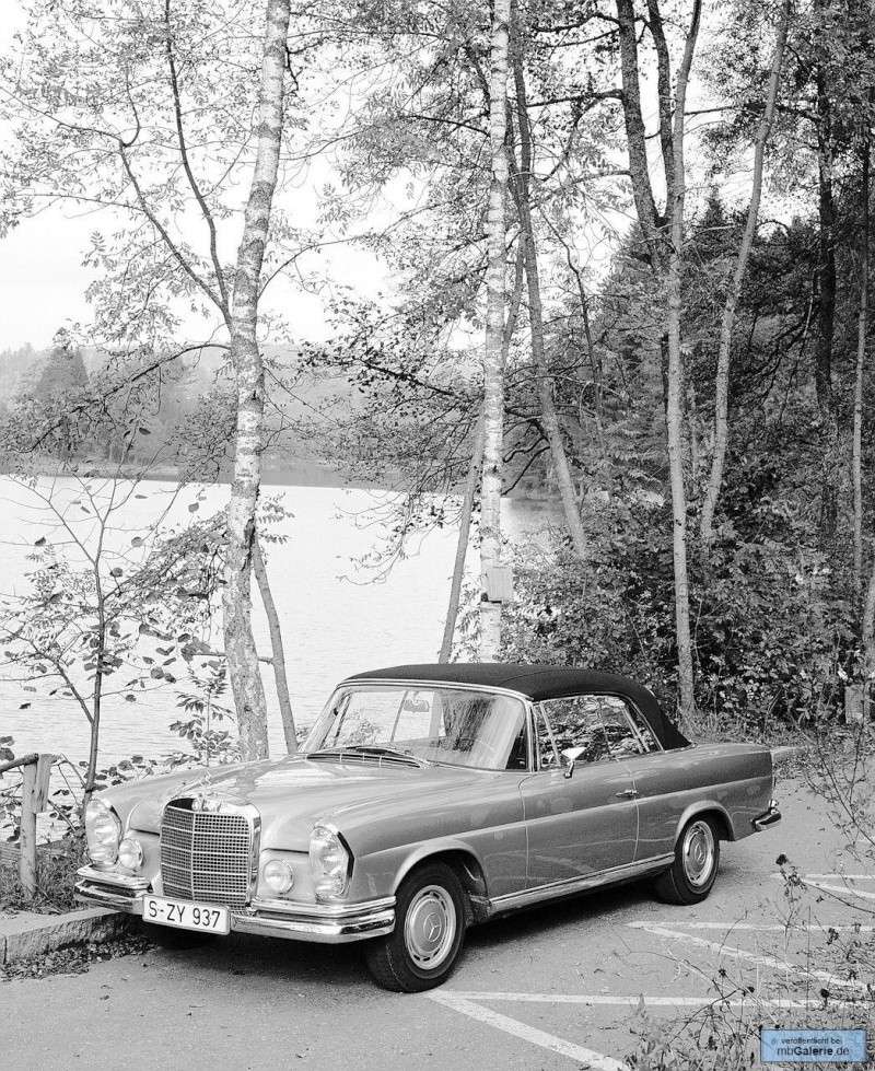 La Mercedes 220 / 250 SE Cabriolet (W111) 1965-1969 Mbga1869