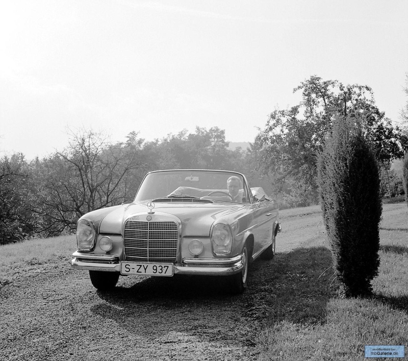 La Mercedes 220 / 250 SE Cabriolet (W111) 1965-1969 Mbga1871