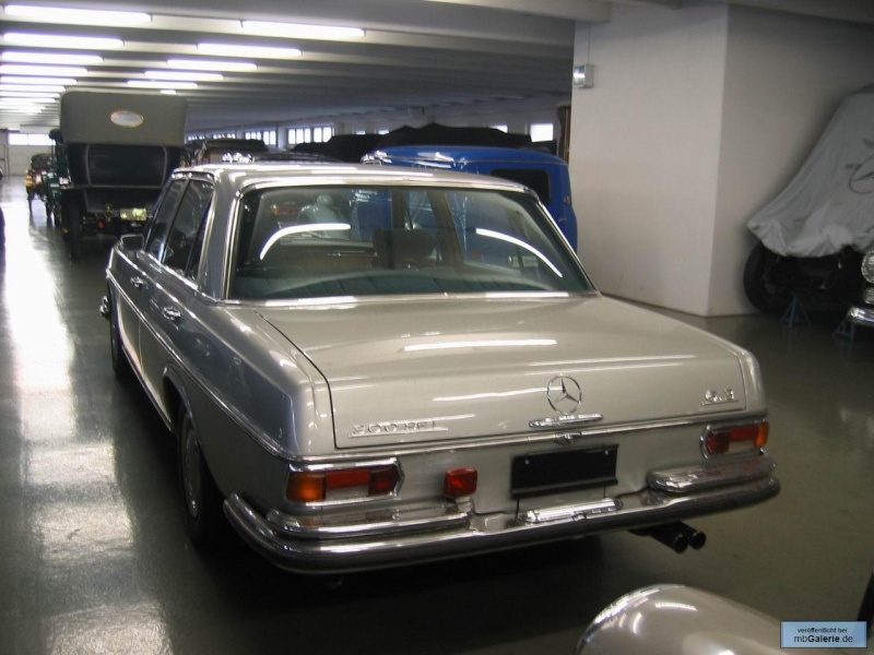 Classic Center Mercedes-Benz Mbgal493
