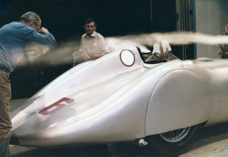 Les Mercedes de record 1909-1940 - Page 2 Misc-411