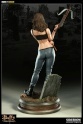Une nouvelle statue Buffy !!! - Page 2 20004012