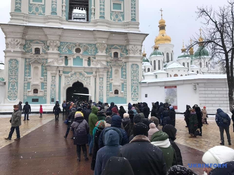 L'église Orthodoxe est indépendante du Patriarcat de Moscou 21773910