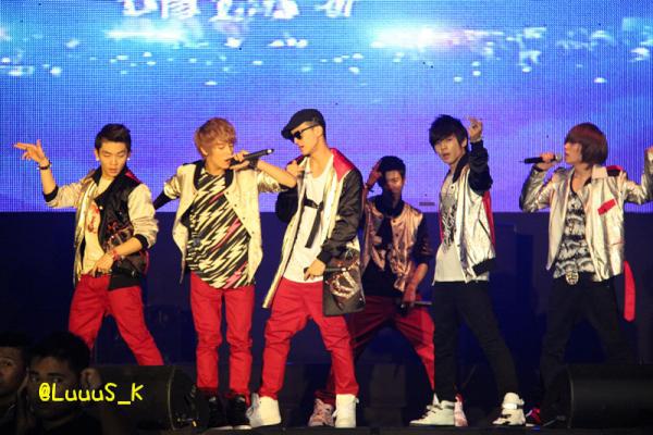 [26.05.2012] TEEN TOP au Malaisie Youth Carnival Event 57698210