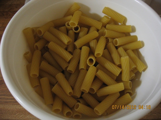 Guess How many Rigatoni Pasta in the Bowl Giveaway 00143