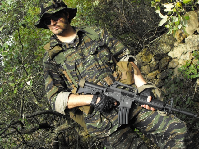 Différentes tenues de camouflage Dscf1010