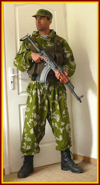 Différentes tenues de camouflage Klmk1g10