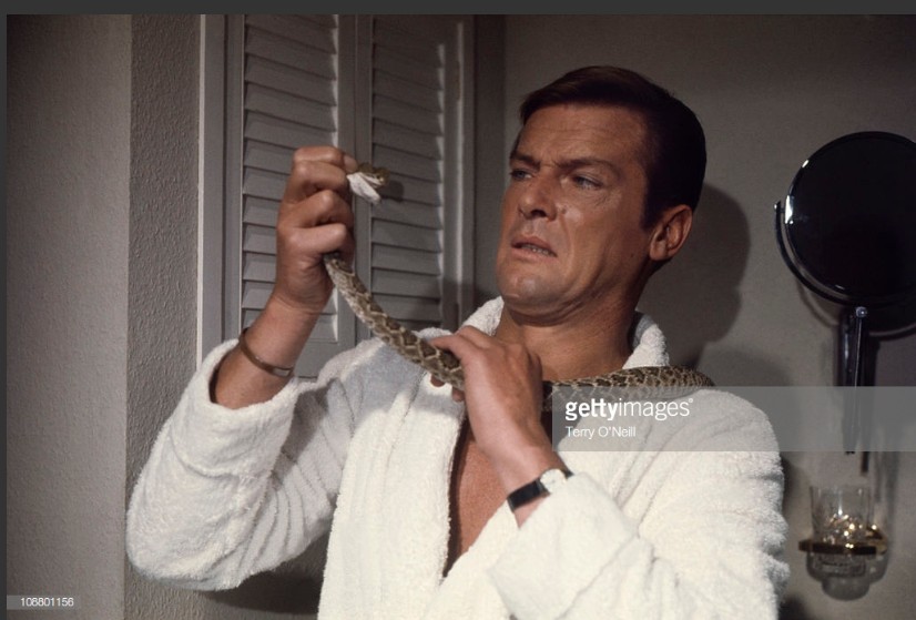 Toutes les montres de James Bond... - Page 12 Scree183