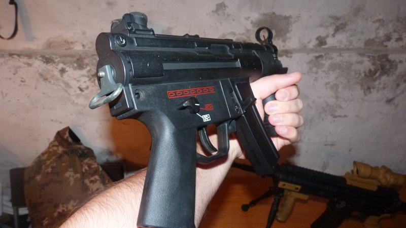 MP5 K  [CYMA] P1020915