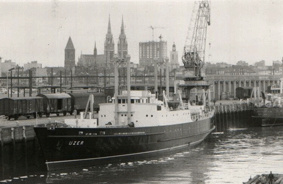 Photos de navires marchands - Page 2 1954ij10