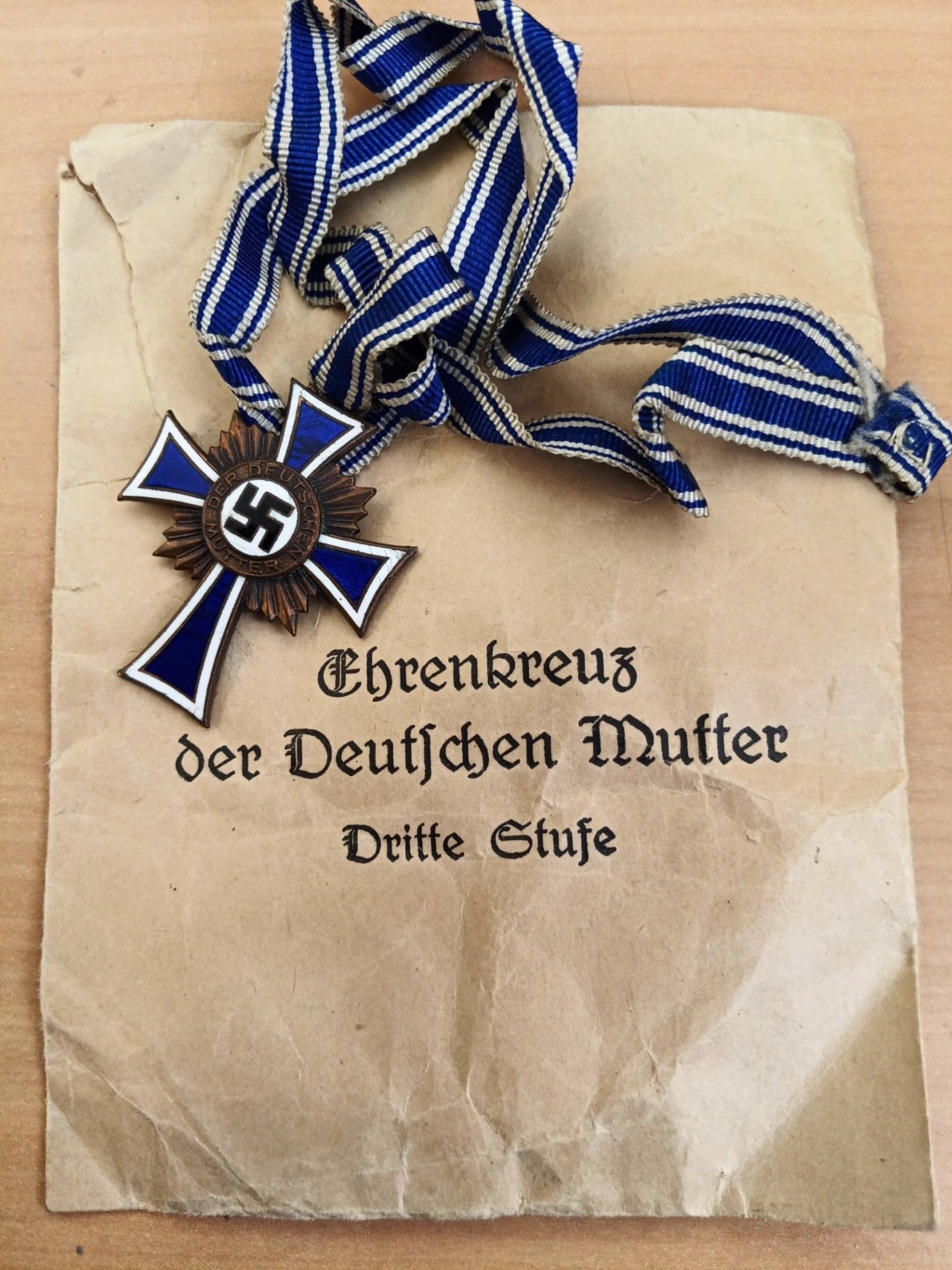 Croix d'Honneur de la Mère Allemande Mt110