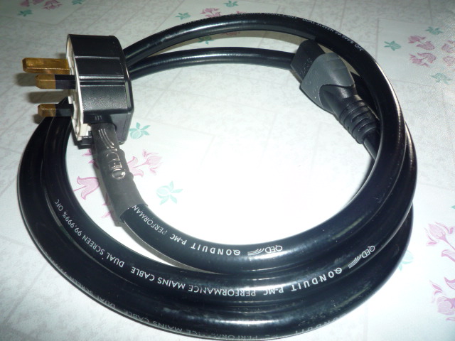 QED Conduit Powercord (Used) P1030169