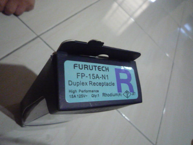 Furutech FP-15A-N1 (R) Duplex Receptacle(New) P1030245