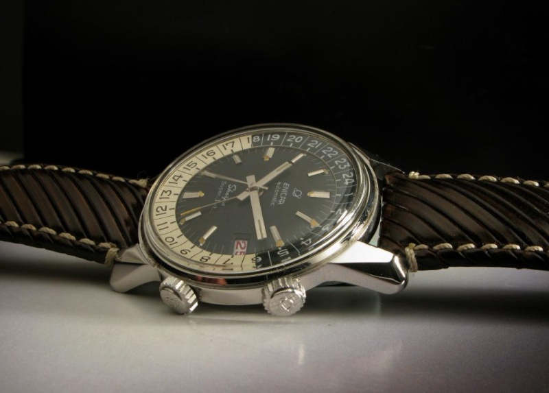 La ou les montres que vous avez préféré rentrer dans votre collection en cette année 2011 qui se termine! 89334210
