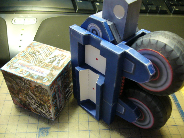 Cybertronian Optimus Prime... Le montage test - Page 2 P1020116