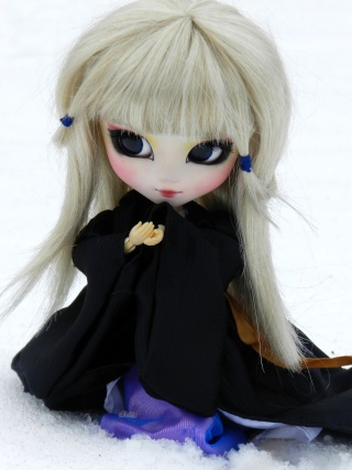 Les Pullips de Yukari-chan: [Pullip Uncanricky, Pullip Asuka, Pullip Kirsche, Pullip Kaela] - Page 3 Dscn0312