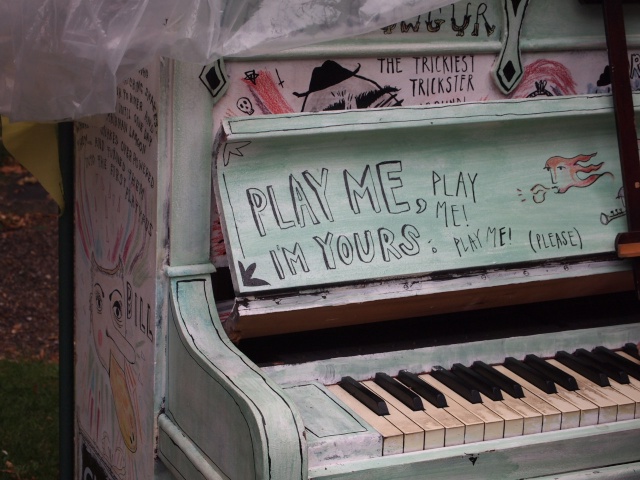 Play me! I'm yours 1_1_a202