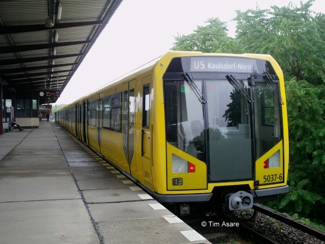 Triebfahrzeug 5037 Imag0710