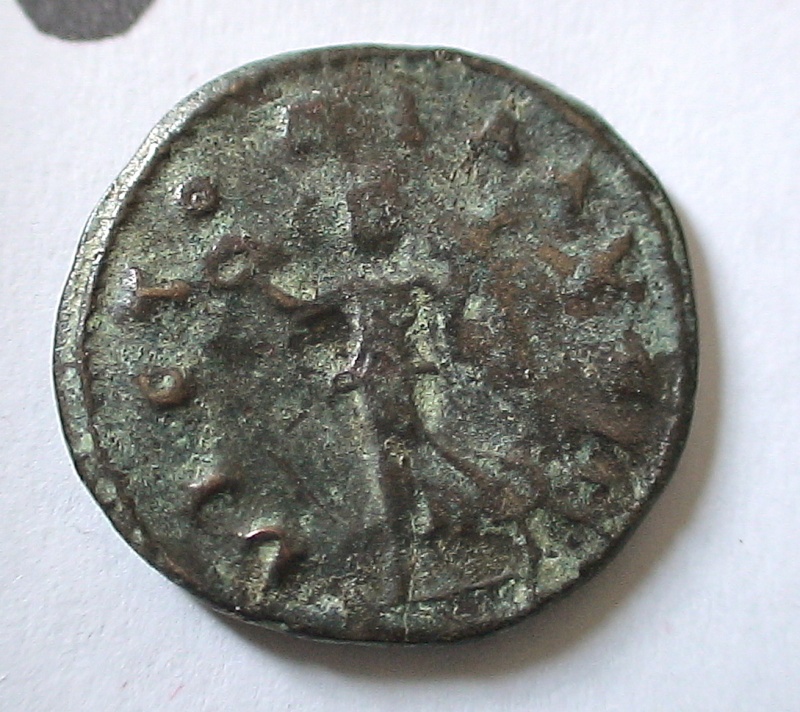 Les monnaies de Gallien à identifier   - Page 3 Dsc06843