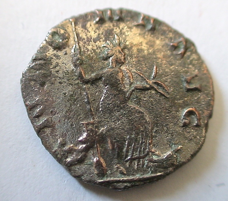 Les monnaies de Gallien à identifier   - Page 3 Dsc06850