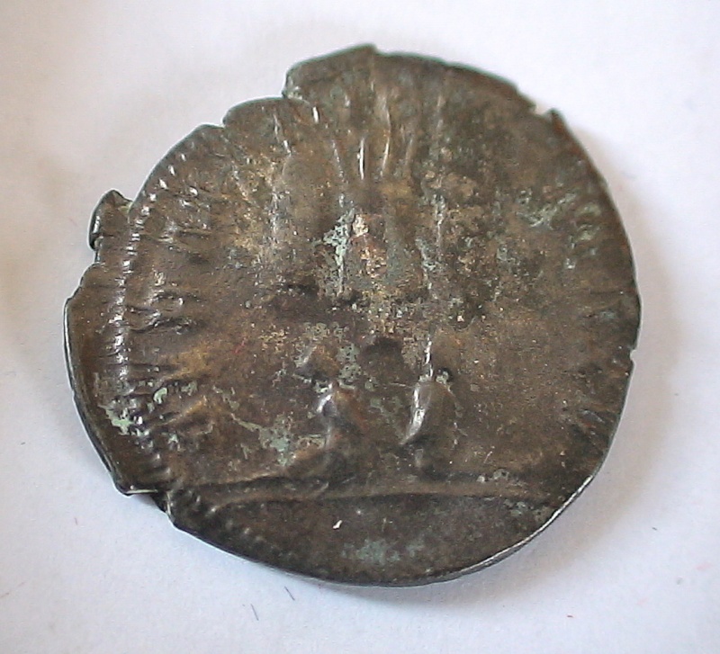 Les monnaies de Gallien à identifier   - Page 3 Dsc06854