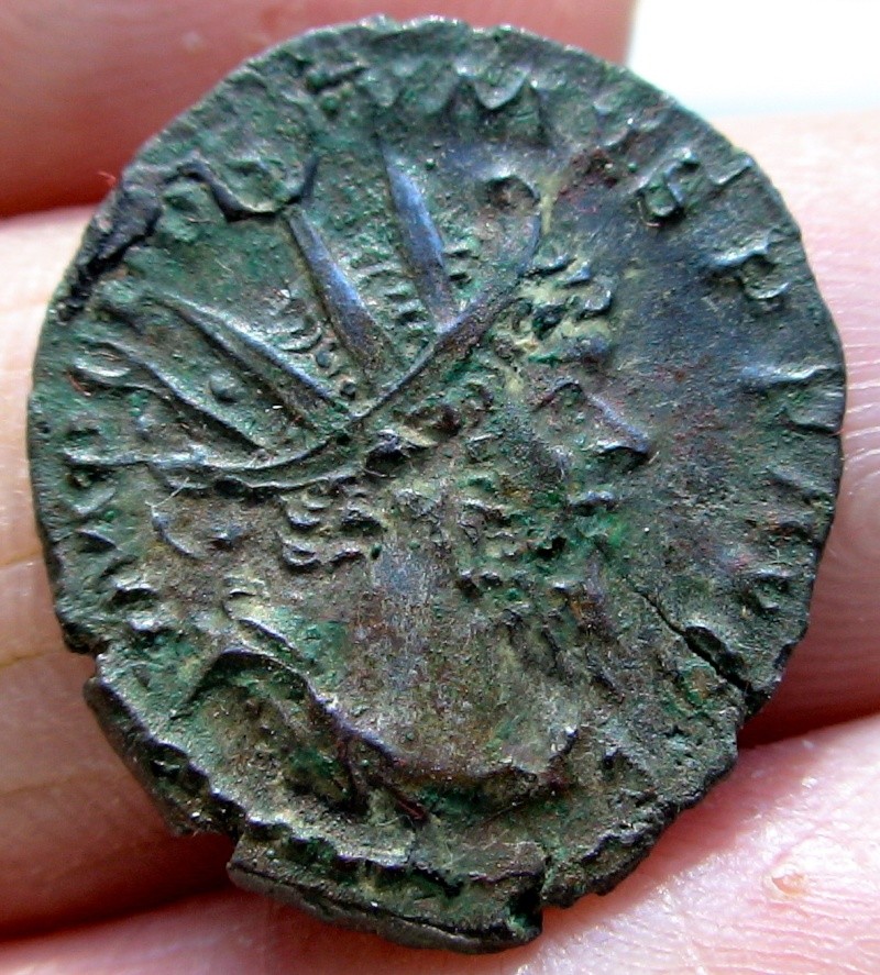 Les monnaies de Gallien à identifier   - Page 4 Dsc06912