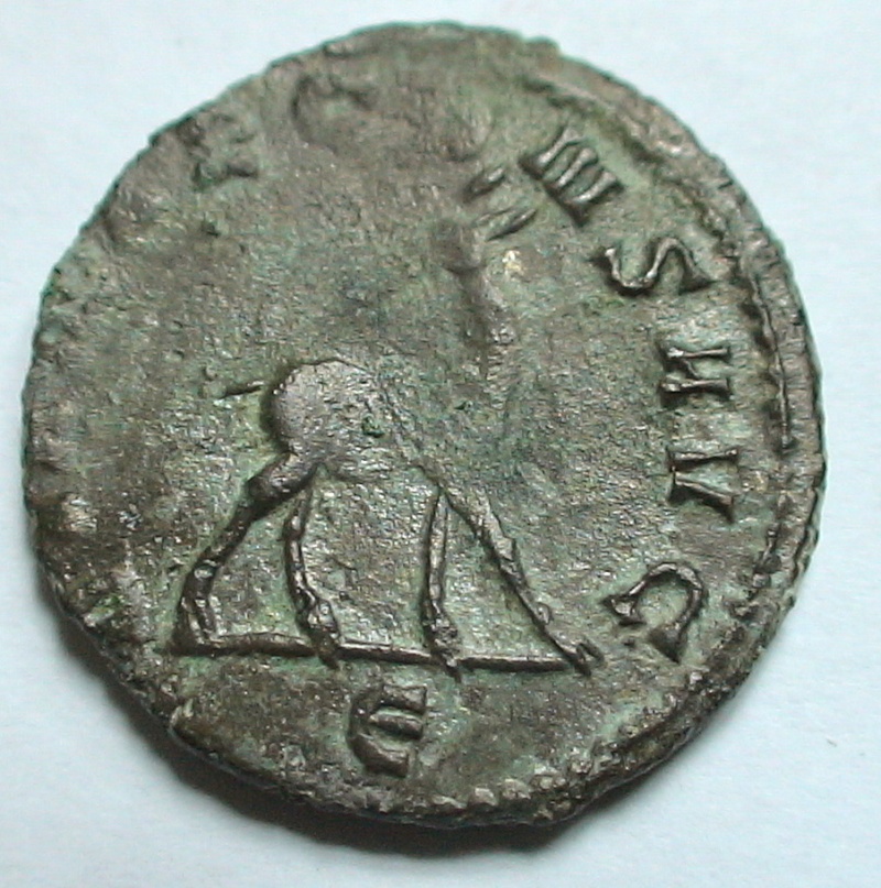 Les monnaies de Gallien à identifier   - Page 5 Dsc06952