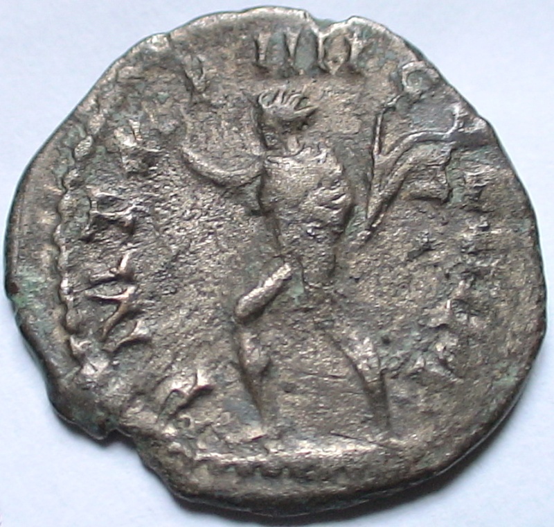 Les monnaies de Gallien à identifier   - Page 6 Dsc06987