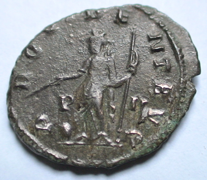 Les monnaies de Gallien à identifier   - Page 6 Dsc06991