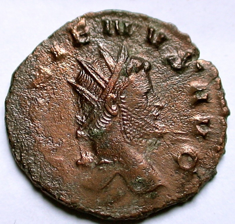 Les monnaies de Gallien à identifier   - Page 6 Dsc06996