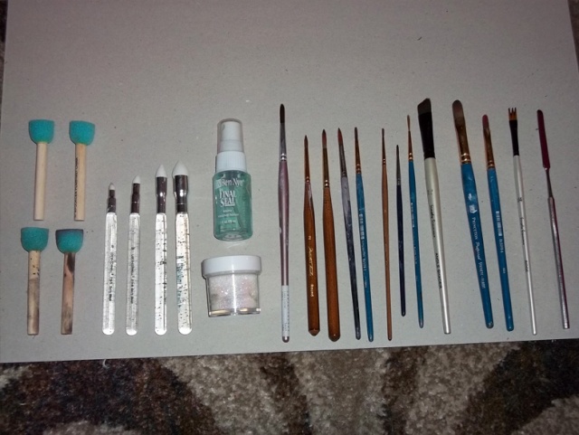 Everything must go! Paints, brushes, accessories, carrying case, practice heads... Access10