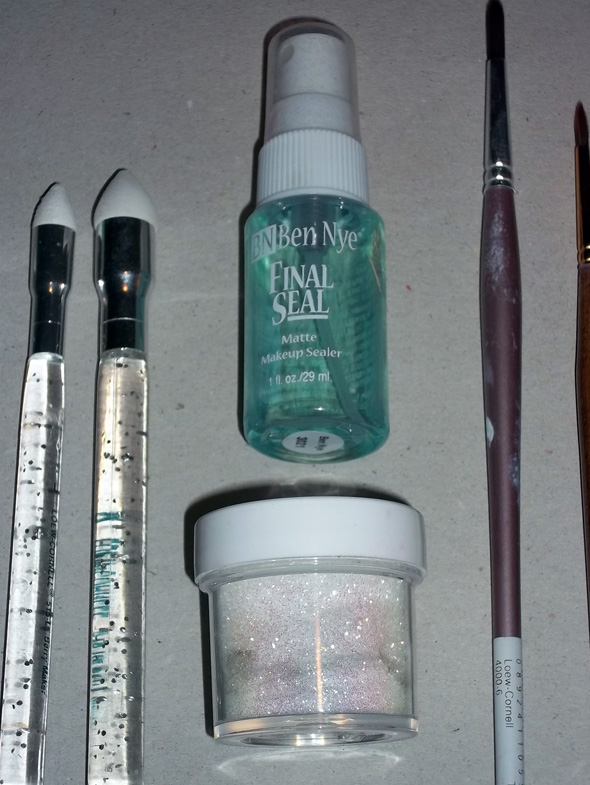 Everything must go! Paints, brushes, accessories, carrying case, practice heads... Access12