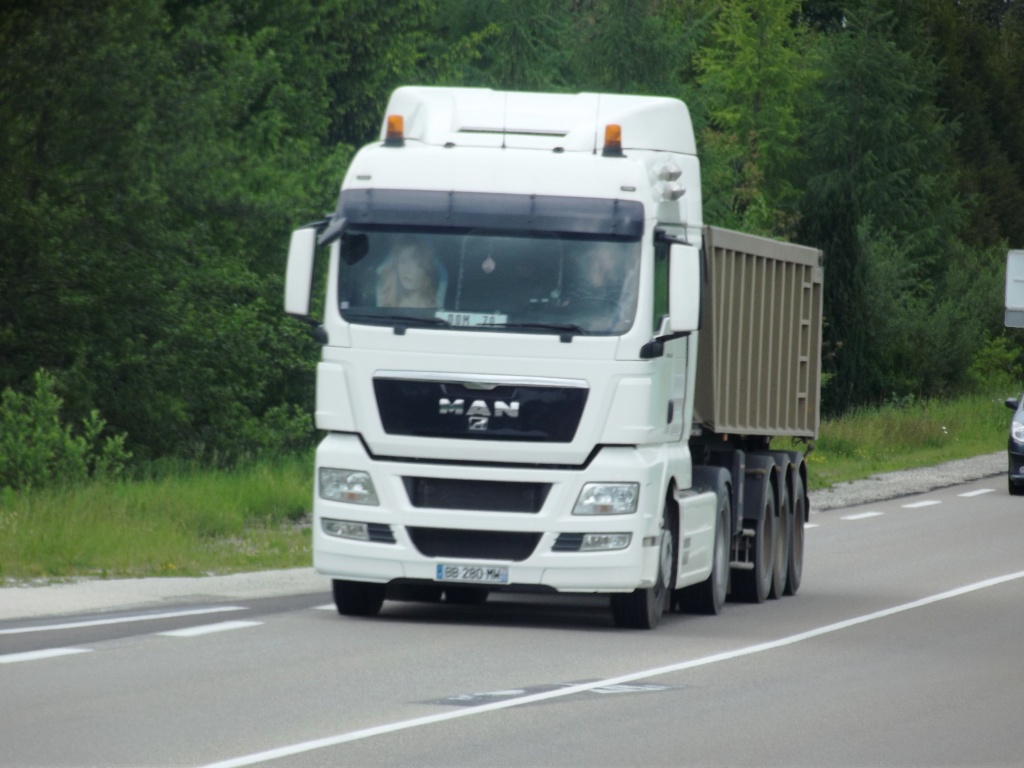 MAN TGA TGS et TGX (euro 6 ) - Page 2 Camio330
