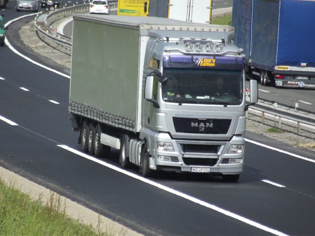 MAN TGA TGS et TGX (euro 6 ) - Page 2 Camio470