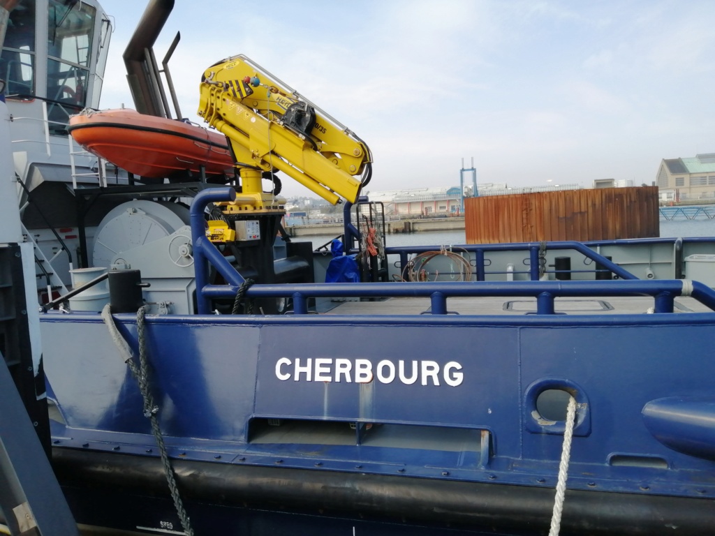 Remorqueur portuaire cherbourg 1  Img_2028