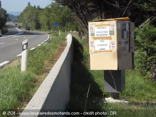 Bonne idée de recyclage de carton... Radars10