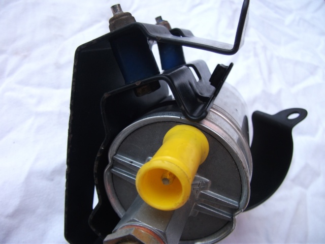 restauration support de pompe a essence rst2 Dscf0517