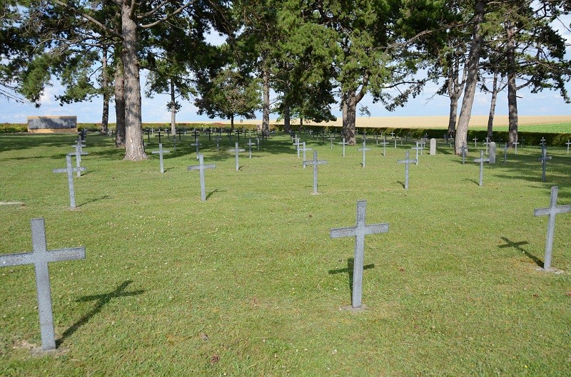 Cimetière Allemand de LOIVRE 1210