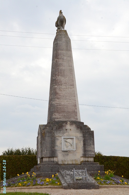 Le Monument aux Morts de Loivre 317