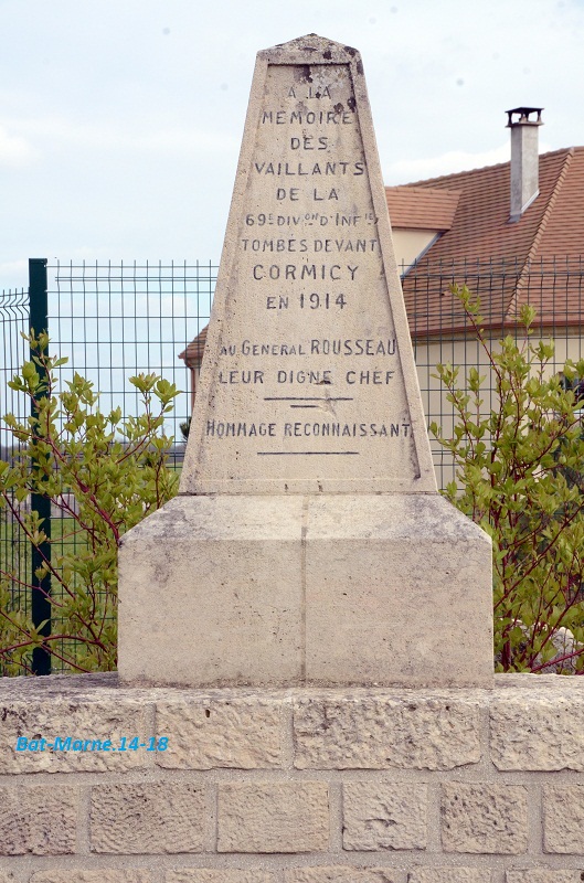 Monument à la 69e Division d'Infanterie à Cormicy (51) Dsc_3310