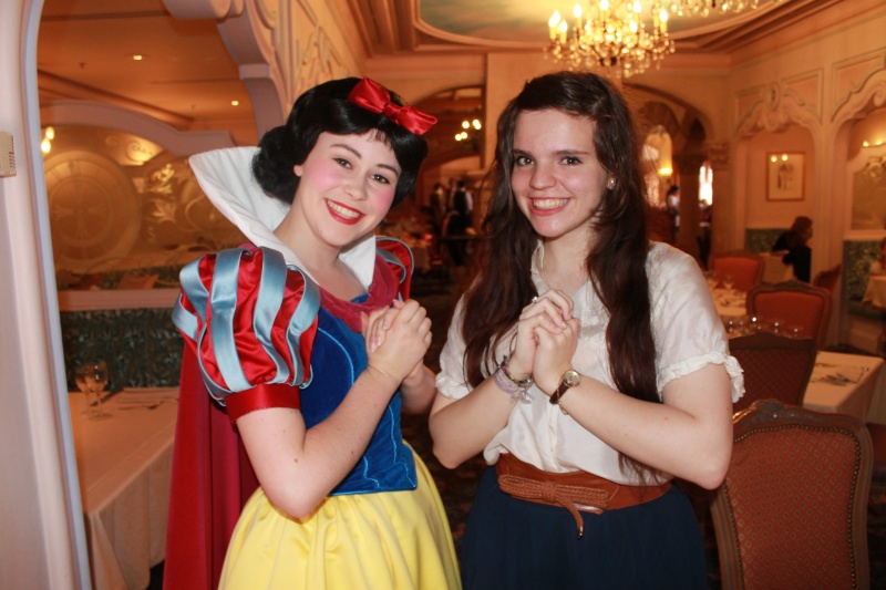 Photos avec les Personnages Disney - Page 16 Copie_19