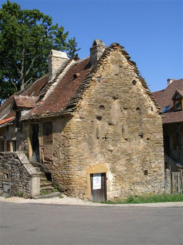 ASSOCIATION DE SAUVEGARDE ET DE MISE EN VALEUR DE SAINT CLÉMENT SUR GUYE Maison15